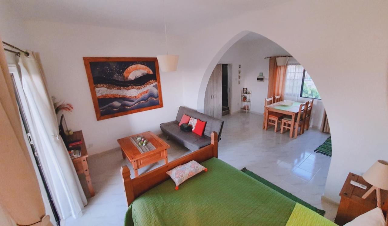 Tina'S Cozy Studio Polis Ngoại thất bức ảnh
