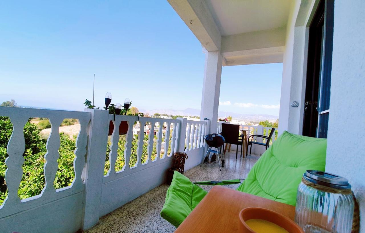 Tina'S Cozy Studio Polis Ngoại thất bức ảnh
