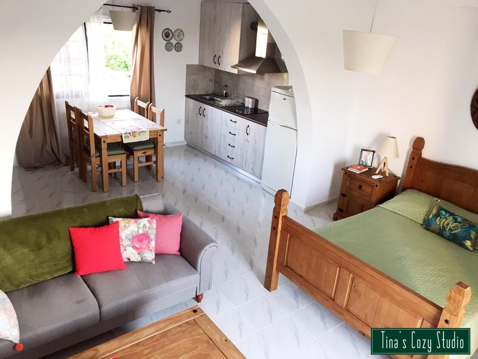 Tina'S Cozy Studio Polis Ngoại thất bức ảnh