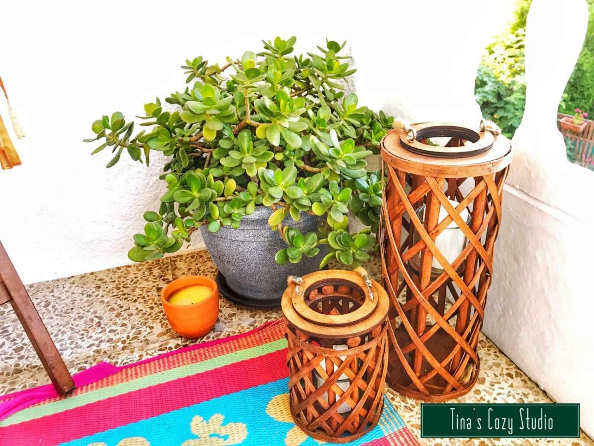 Tina'S Cozy Studio Polis Ngoại thất bức ảnh